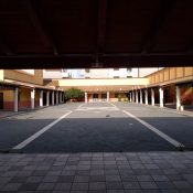 Piazzale Vetreria da sotto portico Piazzale Vetreria da sotto portico